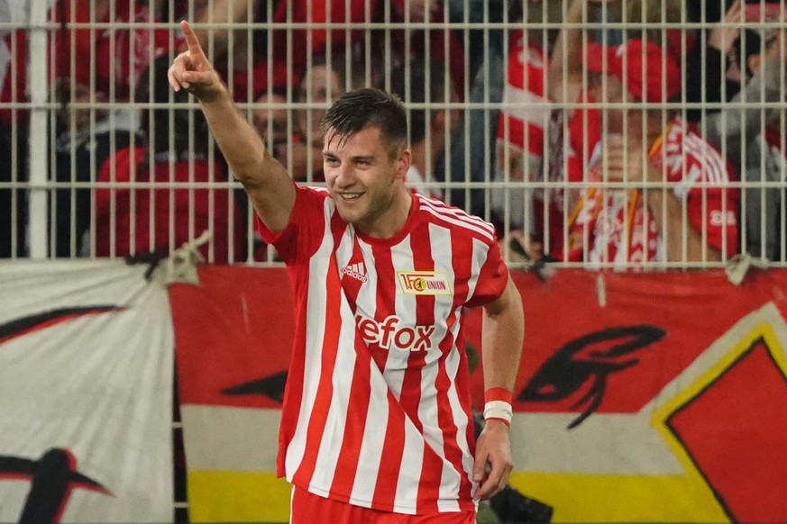 epa10269772 Union?s Robin Knoche celebrates after scoring the 1-0 goal during the UEFA Europa League group D soccer match between FC Union Berlin and SC Braga in Berlin, Germany, 27 October 2022. EPA/ ...