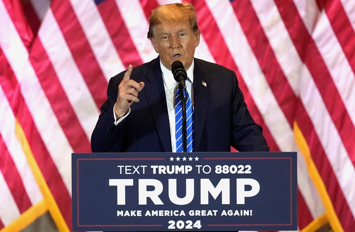 Republican presidential candidate former President Donald Trump speaks at a Super Tuesday election night party, Tuesday, March 5, 2024, at Mar-a-Lago in Palm Beach, Fla. (AP Photo/Rebecca Blackwell)
D ...