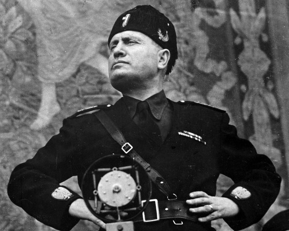 Hat den Faschismus erfunden: Benito Mussolini.