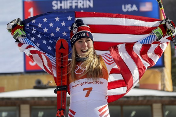 Mikaela Shiffrin, of the United States, celebrate her gold medal during the venue ceremony at the Women&#039;s Giant Slalom at the 2018 Winter Olympics in Pyeongchang, South Korea, Thursday, Feb. 15,  ...