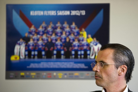 ARCHIV - ZUR GERICHTLICHEN AUSEINANDERSETZUNG ZWISCHEN PHILIPPE GAYDOUL UND DEM EHC KLOTEN STELLEN WIR IHNEN DIESES ARCHIVBILD ZUR VERFUEGUNG - Der neue Praesident der Kloten Flyers Philippe Gaydoul,  ...