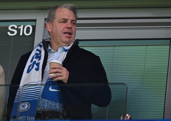 epa12560136 Chelsea FC co-owner Todd Boehly attends the English Premier League match between Chelsea and Arsenal in London, Britain, 30 November 2025. EPA/DANIEL HAMBURY EDITORIAL USE ONLY. No use wit ...