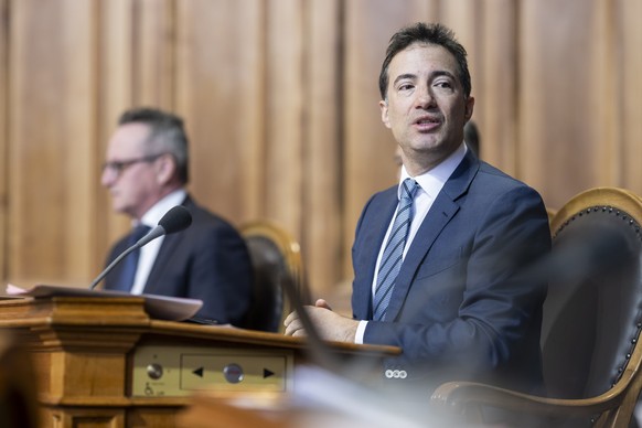 Andrea Caroni, FDP-AR, aeussert sich als Praesident der Kommission fuer Rechtsfragen zur Debatte um die Unterstuetzung der Opfer der Brandkatastrophe von Crans-Montana vom 1. Januar 2026, an der Frueh ...