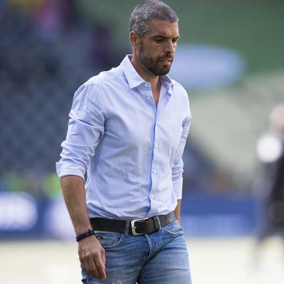 Lausannes Trainer Fabio Celestini reagiert nach der Niederlage gegen BSC Young Boys, im Fussball Meisterschaftsspiel der Super League zwischen dem BSC Young Boys und dem FC Lausanne-Sport, LS, im Stad ...