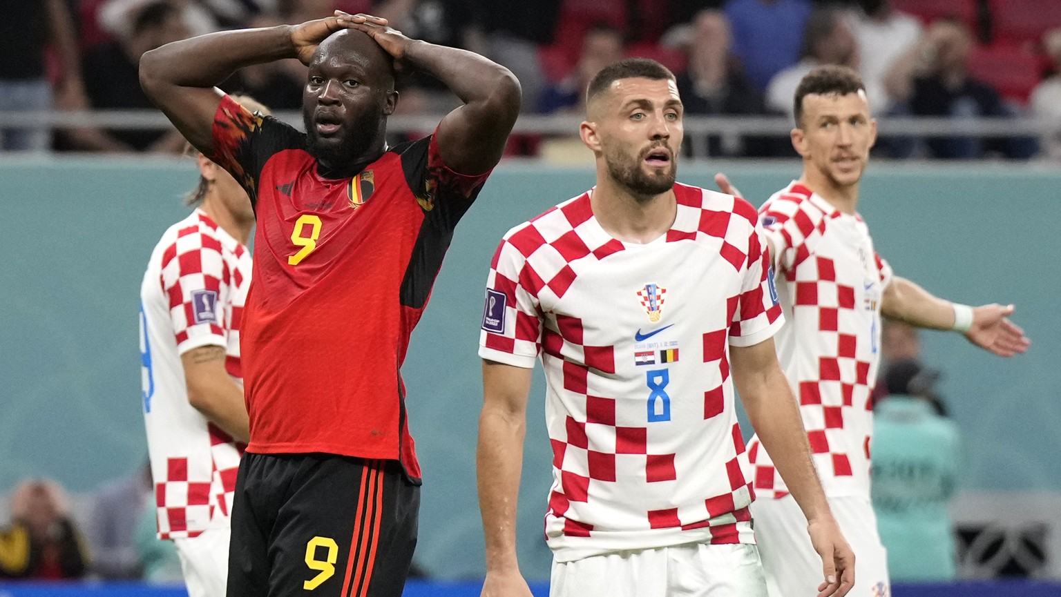 Belgium&#039;s Romelu Lukaku, left, reacts after his goal attempt header during the World Cup group F soccer match between Croatia and Belgium at the Ahmad Bin Ali Stadium in Al Rayyan , Qatar, Thursd ...