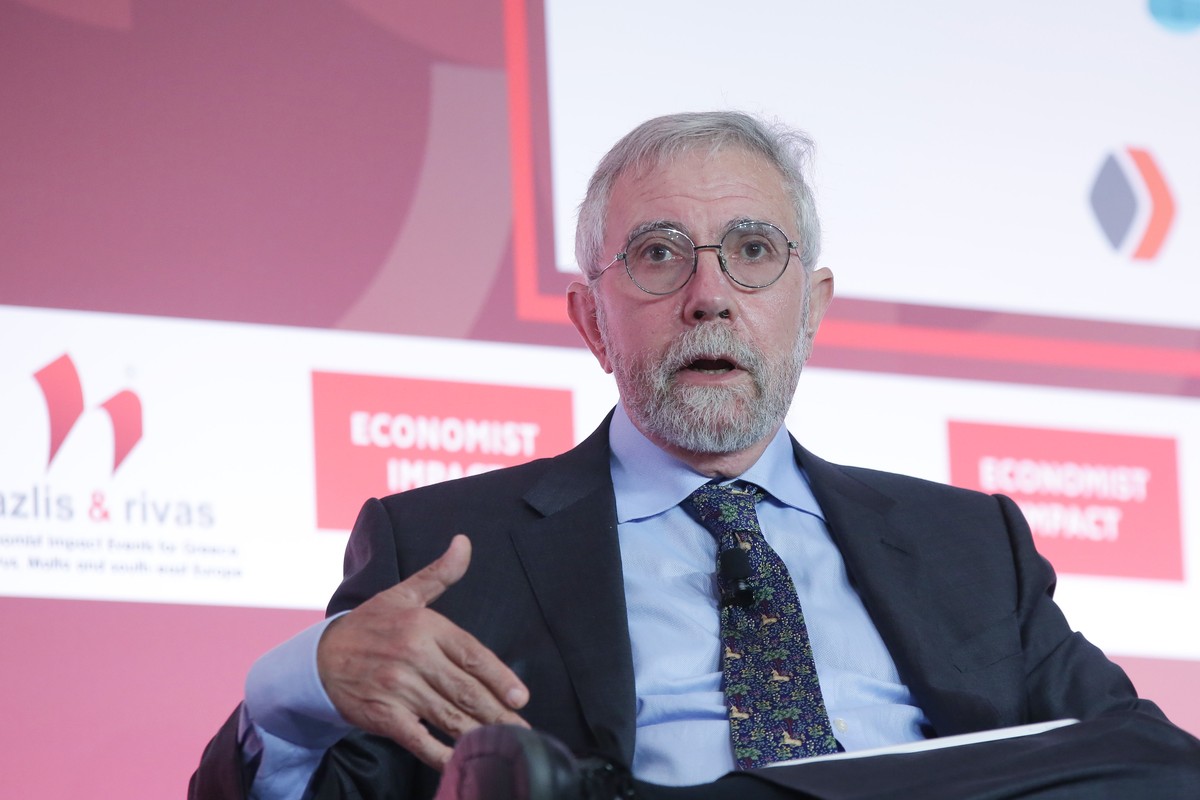 epa11452053 Paul Krugman, nobel laureate, distinguished professor of economics, graduate centre, City University of New York, speaks during the 28th Annual Economist Government Roundtable, in Lagoniss ...