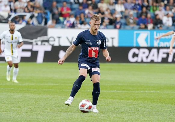 Foto Manuel Geisser 02.10.2022 Stadion Swissporarena. Fussball Herren Super League Saison 2022/2023 FC Luzern - BSC Young Boys. Bild : Maximilian Meyer FC Luzern Aktion Einzelbild *** Photo Manuel Gei ...