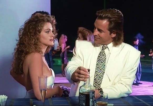 Julia Roberts in Miami Vice

https://www.reddit.com/r/MiamiVice/comments/1j40wi3/julia_roberts_in_miami_vice_season_4_episode_22/