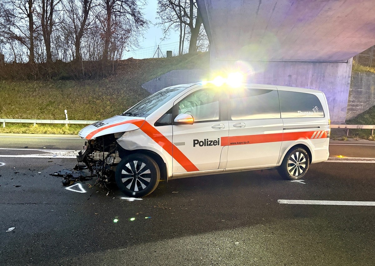 Une patrouille de la police thurgovienne a été percutée par une Tesla