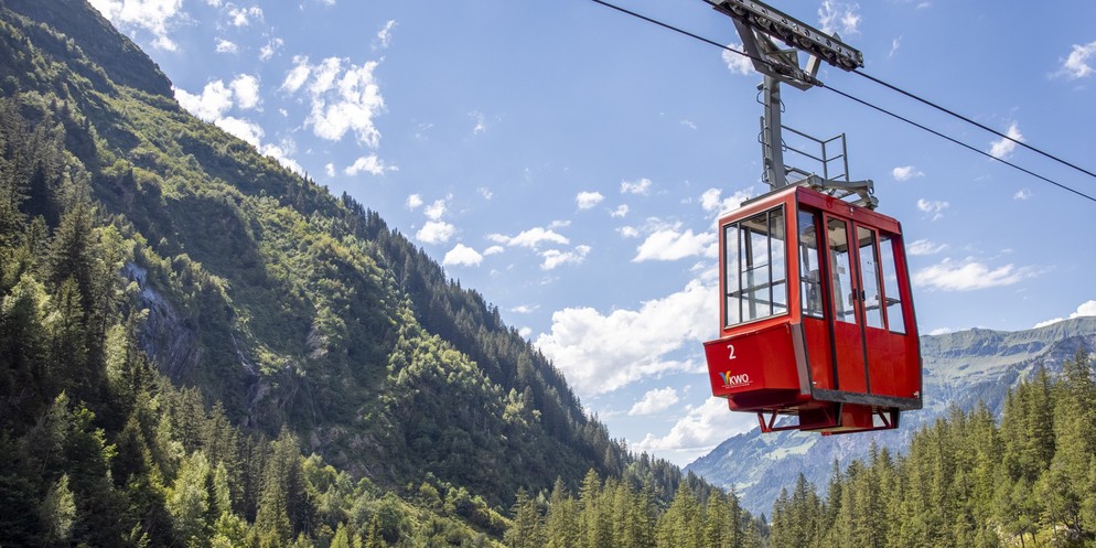 Die 60-jährige rote Triftbahn wird bis Sommer 2025 erneuert.