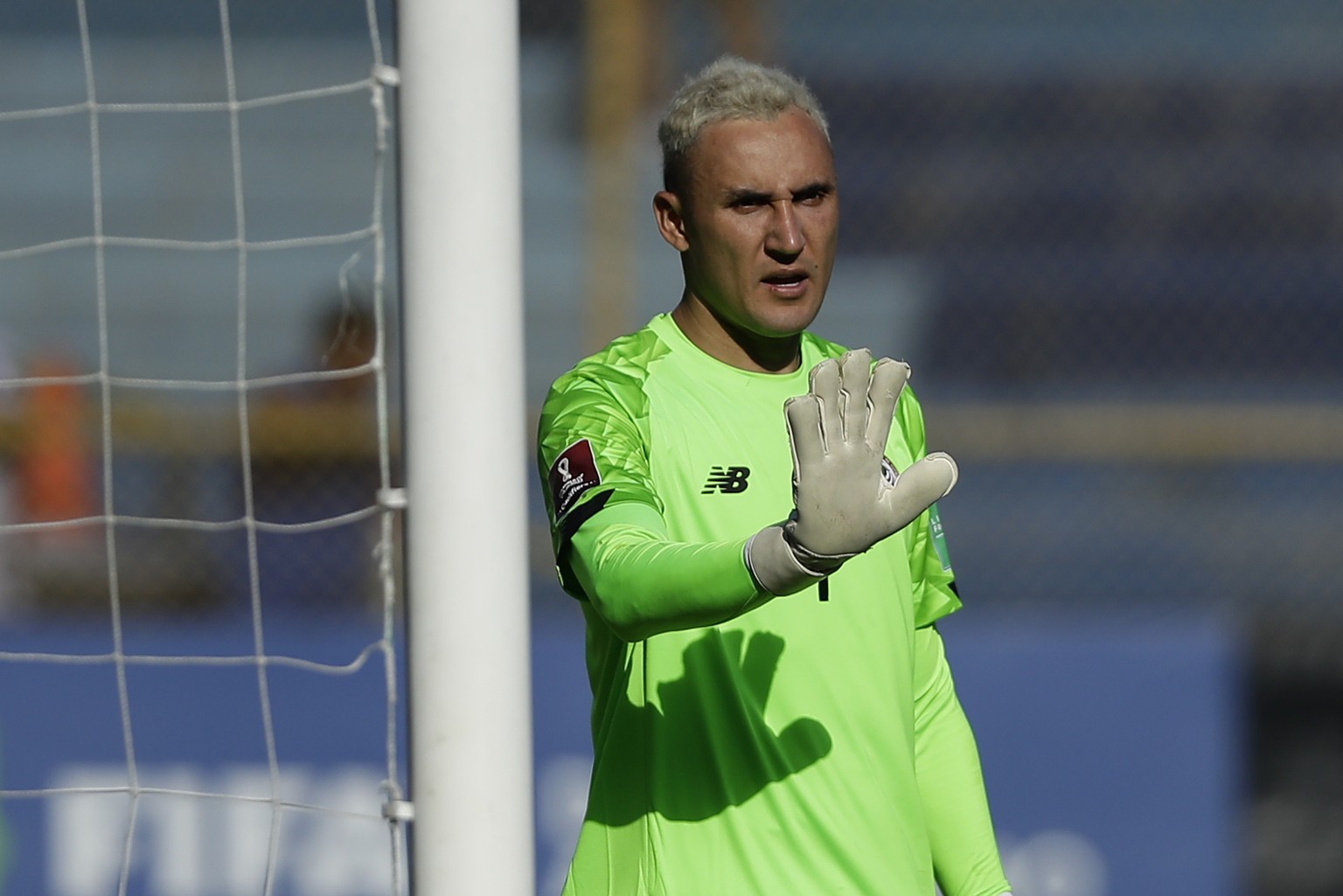 epa09853975 Costa Rican goalkeeper Keylor Navas gives instructions during a soccer match of the Concacaf qualifiers for the Qatar 2022 World Cup between the teams of El Salvador and Costa Rica, at the ...