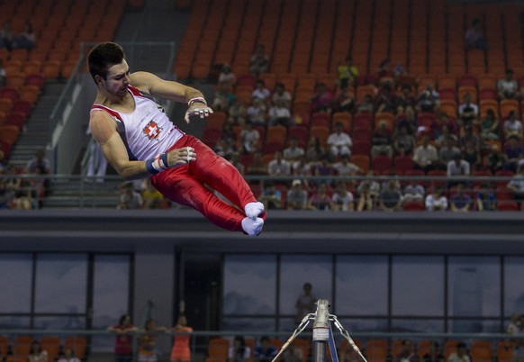 Oliver Hegi saust in Nanning durch die Luft.