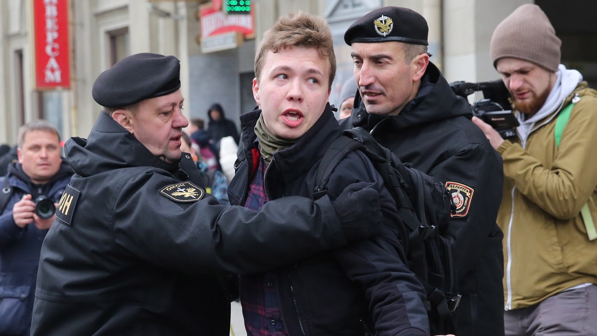 epa09223072 (FILE) Police officers detain a journalist Roman Protasevich attempting to cover a rally in Minsk, Belarus, 26 March 2017 (reissued 23 May 2021). A Ryanair flight from Athens, Greece to Vi ...