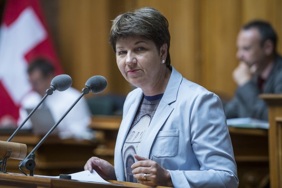 Nationalraetin Viola Amherd, CVP-VS, spricht zur Grossen Kammer, am Donnerstag, 19. Juni 2014 an der Sommersession der Eidgenoessischen Raete im Nationalrat in Bern. (KEYSTONE/Alessandro della Valle)