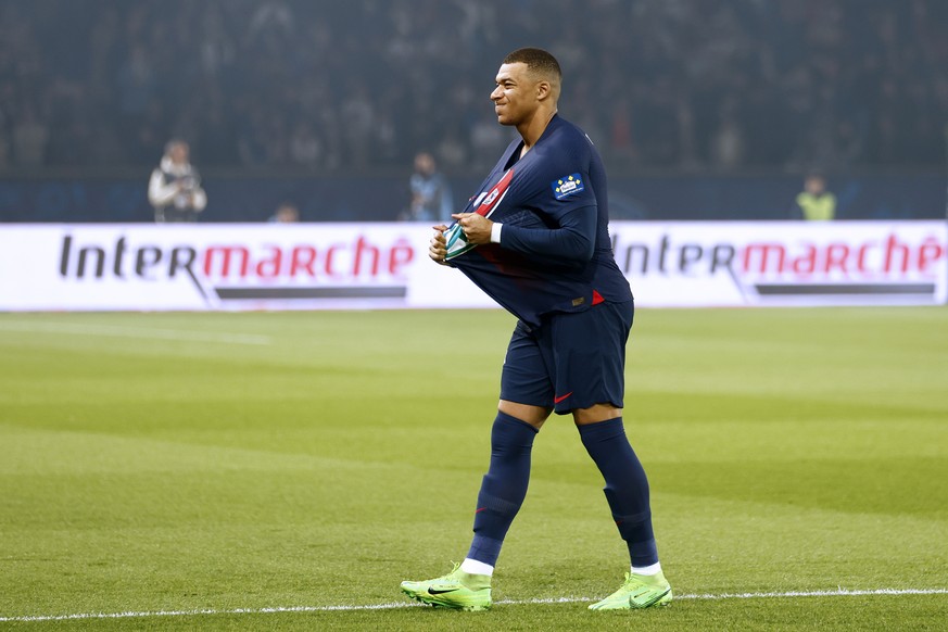 epa11257551 Kylian Mbappe of PSG reacts during the French Coupe de France cup semi-finals soccer match between Paris Saint-Germain and Stade Rennes, in Paris, France, 03 April 2024. EPA/Mohammed Badra