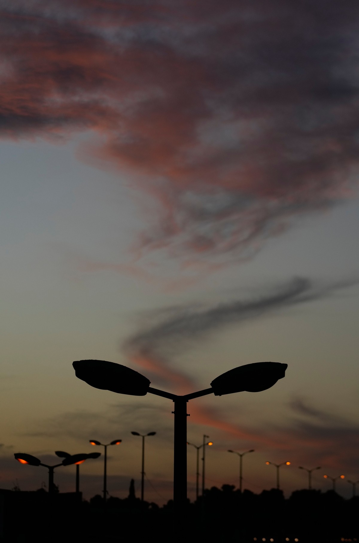 Autumn clouds stretch in the sky of Tehran, Iran, during sunset, Tuesday, Oct. 21, 2025. (AP Photo/Vahid Salemi)
Iran