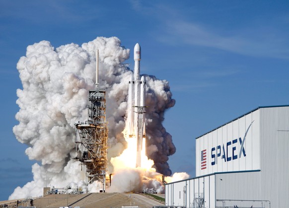 FILE - A Falcon 9 SpaceX heavy rocket lifts off from pad 39A at the Kennedy Space Center in Cape Canaveral, Fla., Tuesday, Feb. 6, 2018. (AP Photo/John Raoux, File)
SpaceX IPO