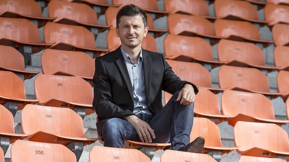 Marinko Jurendic, der neue Cheftrainer des FC Aarau, fotografiert am Mittwoch, 7. Juni 2017, im Stadion Bruegglifeld in Aarau. (KEYSTONE/Alexandra Wey)