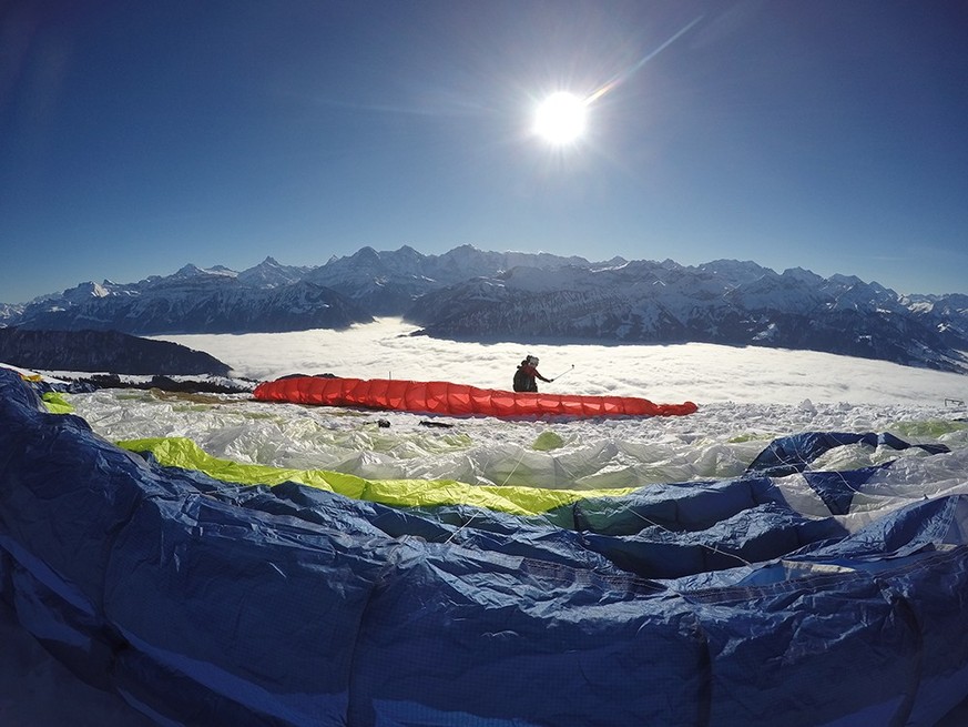 Rauszeit Wintersport ohne Schnee Paragliding, Gleitschirmfliegen Interlaken