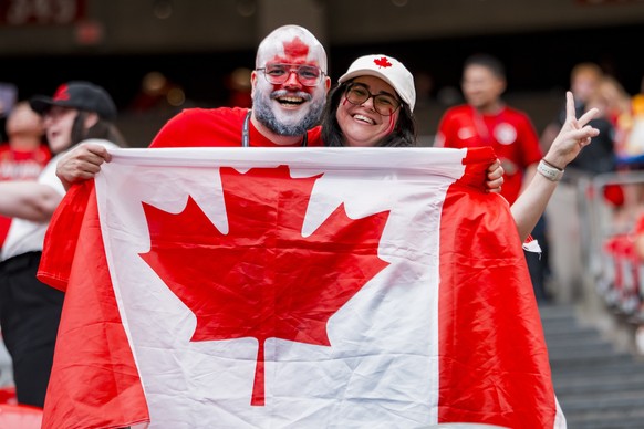 epa13047878 Fans cheer for Canada prior to the FIFA World Cup 2026 group stage match Canada against Qatar, in Vancouver, Canada, 18 June 2026. EPA/BOB FRID