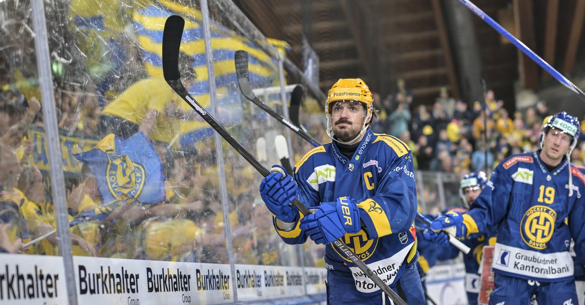 Knak und Stransky schiessen Davos zum Sieg +++ Fribourg gewinnt Spiel 1 gegen Servette
