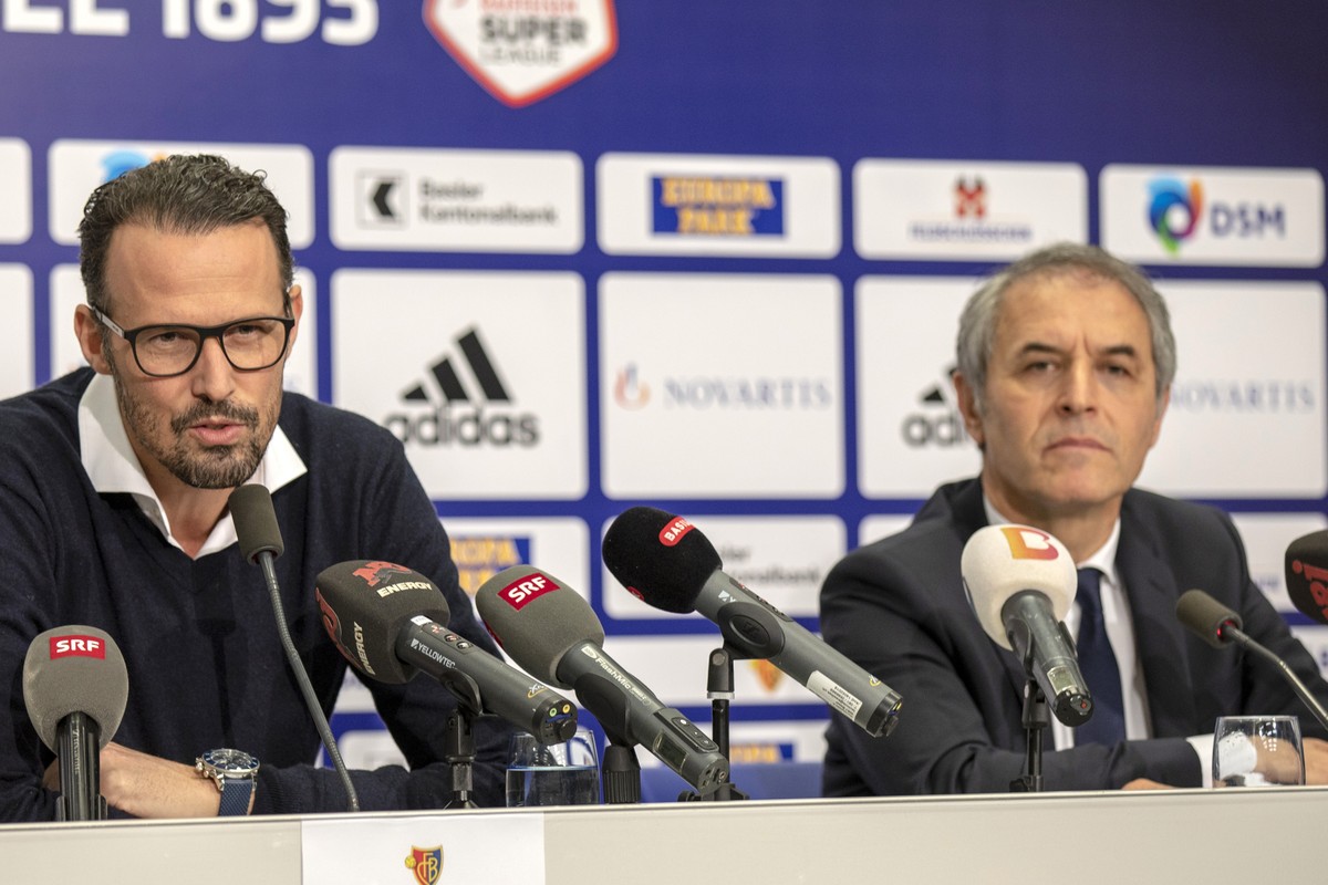 Sportchef Marco Streller und Trainer Marcel Koller, von links, an einer Medienkonferenz des FC Basel anaesslich des Abschlusses der Hinrunde der Super League, am Mittwoch, 19. Dezember 2019, im Medien ...