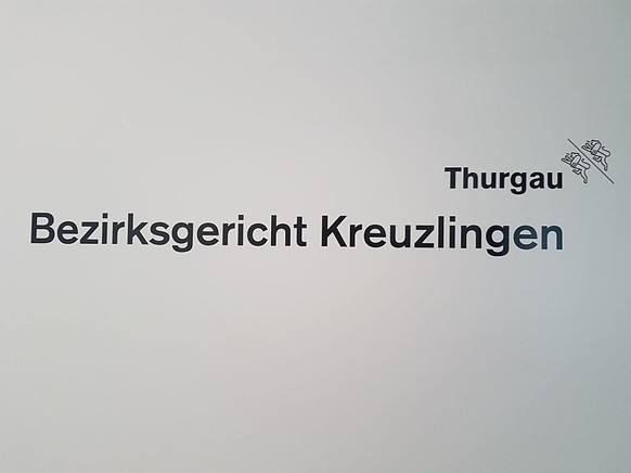 Das Bezirksgericht Kreuzlingen verhängte gegen den 62-Jährigen eine lebenslängliche Freiheitsstrafe mit anschliessender Verwahrung.