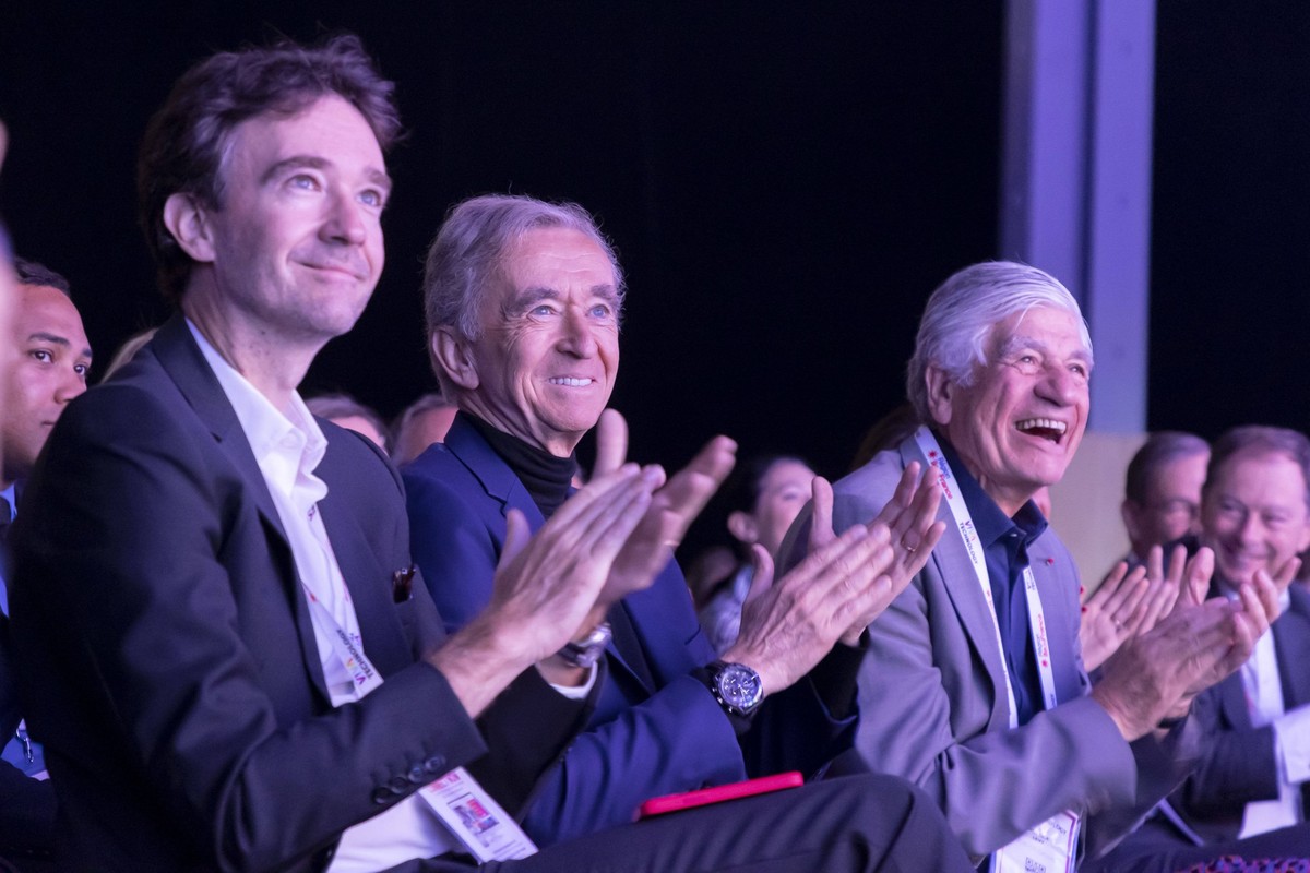 Paris, France June 16, 2022 - VivaTech exhibition for start-ups and technology - Antoine Arnault, Maurice Levy, Bernard arnault ILLUSTRATION, GENERIQUE, AMBIANCE, LOGO, STANDS, SALON, VIVA TECHNOLOGIE ...