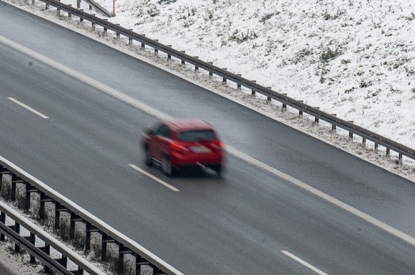 December 15, 2022, Bavaria, Bogen: A car f