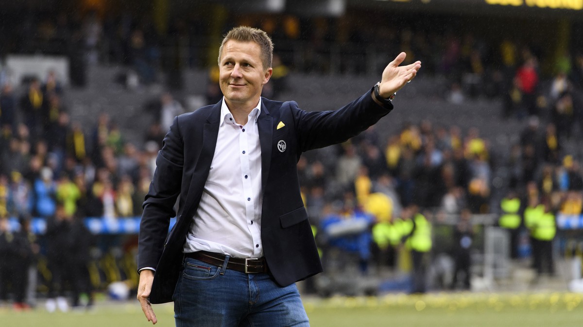 RETROSPECTIVE DE L'ANNEE 2018 - POUR LE TEXTE DE KEYSTONE-ATS SUR LES YOUNG BOYS NOUS VOUS FOURNISSONS LES IMAGES SUIVANTES - YB-Sportchef Christoph Spycher winkt nach dem Fussball Meisterschafts ...