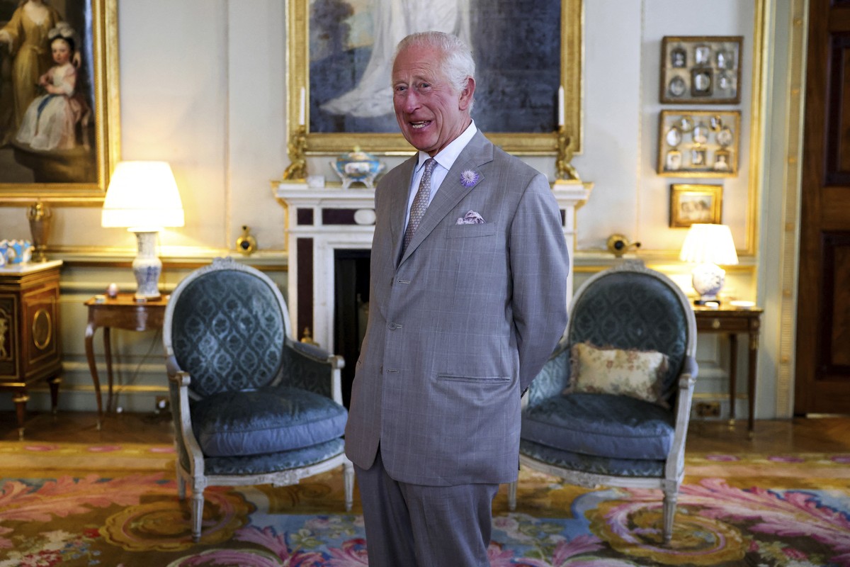 Britain's King Charles reacts on the day of an audience with Ukrainian President Volodymyr Zelenskyy, during the European Political Community meeting, near Oxford, England, Thursday July 18, 2024 ...