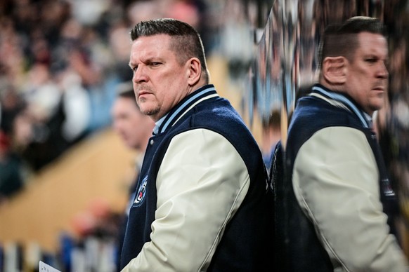 Straubing`s headcoach Tom Pokel during the semi final game between Team Canada and Germany`s Straubing Tigers, at the 96th Spengler Cup ice hockey tournament in Davos, Switzerland, on Monday, December ...