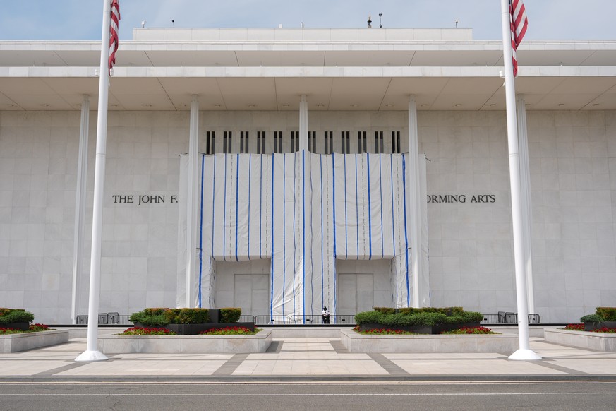 The John F. Kennedy Center for the Performing Arts, is seen, Wednesday, Sept. 2, 2026, in Washington. (AP Photo/Mark Schiefelbein)
Donald Trump
