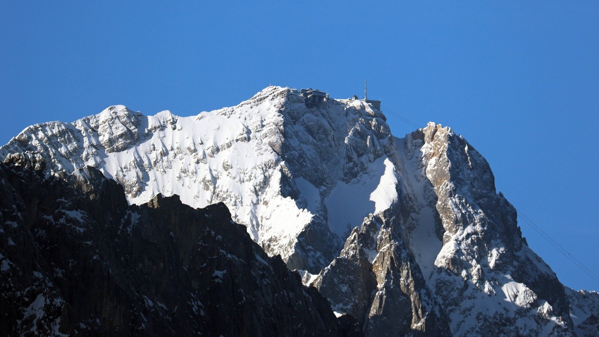 19-jähriger Bergsteiger stirbt bei Absturz auf Zugspitze