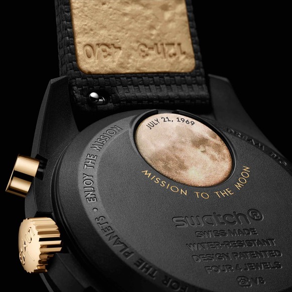 https://www.swatch.com/de-ch/mission-to-the-moon-1969-ssx01b700/SSX01B700.html

swatch moonswatch, mission to the moon 1969, 17. juli 2026