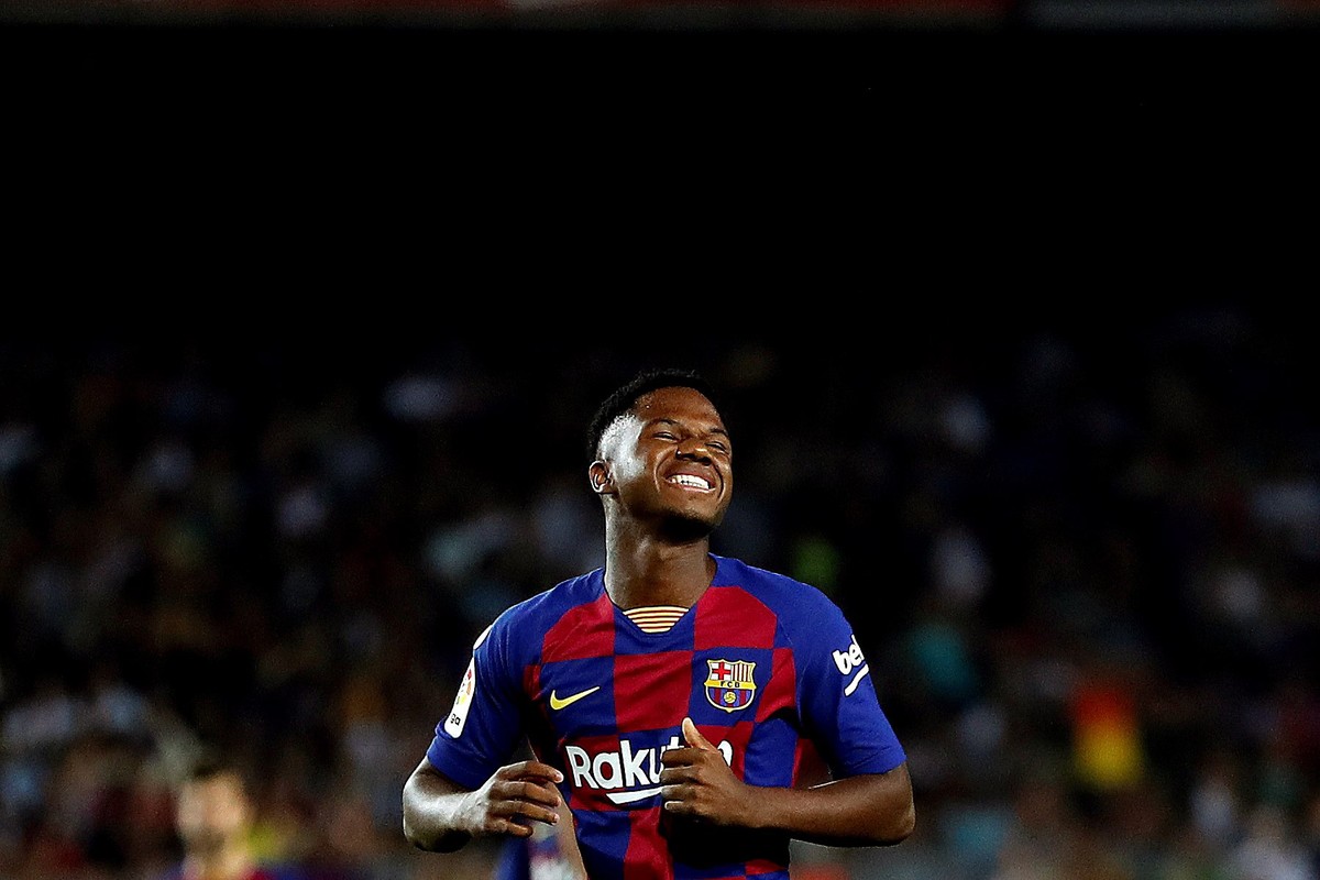 epa07867370 FC Barcelona's forward Ansu Fati reacts during the Spanish LaLiga match between FC Barcelona and Villarreal CF played at Camp Nou stadium in Barcelona, Catalonia, Spain, 24 September  ...