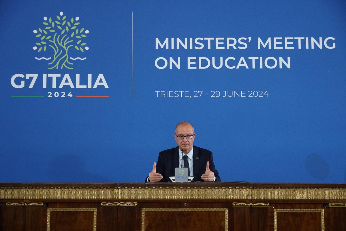 epa11444626 Italian Minister of Education and Merit Giuseppe Valditara gestures as he speaks during a press conference as part of the G7 Education ministers' meeting in Trieste, northern Italy, 2 ...