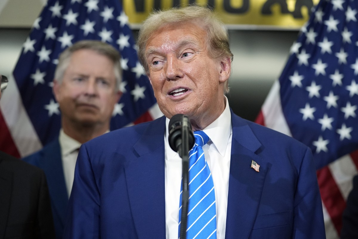 Republican presidential candidate former President Donald Trump speaks with reporters at the National Republican Senatorial Committee, Thursday, June 13, 2024, in Washington. (AP Photo/Evan Vucci)
Don ...