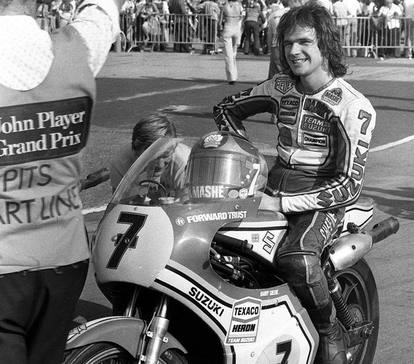 JAHRESRUECKBLICK 2003 - PEOPLE - BARRY SHEENE, GESTORBEN AM 10. MAERZ 2003: British former world 500 cc motorcycling champion Barry Sheene is seen in this picture made in Donnington, England, in 1976. ...
