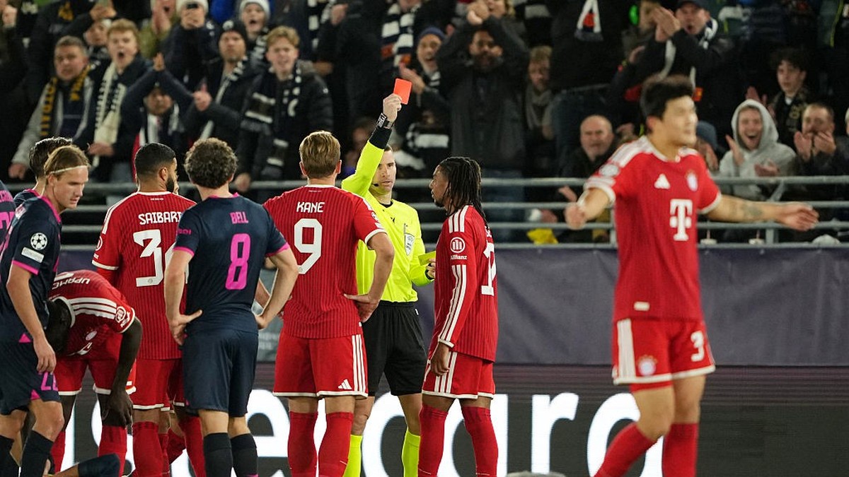 Kompany: «Überblöd» – Olise fliegt vom Platz und fehlt gegen Arsenal