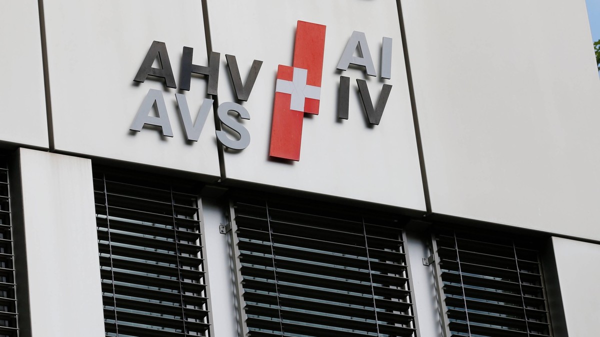 Foto Manuel Geisser 23.08.2020 : Logo der Ausgleichskasse AHV / IV *** Photo Manuel Geisser 23 08 2020 Logo of the compensation fund AHV IV PUBLICATIONxNOTxINxSUI