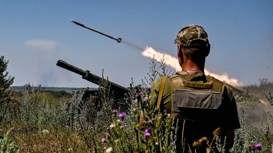 A Ukrainian soldier in a position on the Dnipro River: Ukraine's armed forces are making significant progress on the river that divides Ukraine.