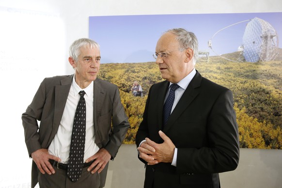 SNF-Forschungsratspräsident Martin Vetterli (links) und Bundesrat&nbsp;Schneider-Ammann.