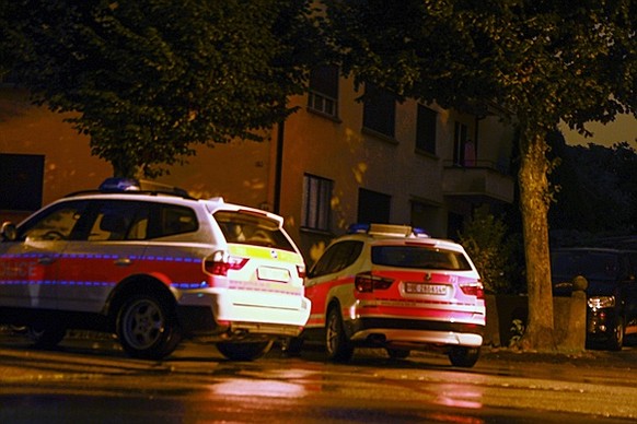 Die Berner Polizei am Ort, wo die Schüsse fielen.