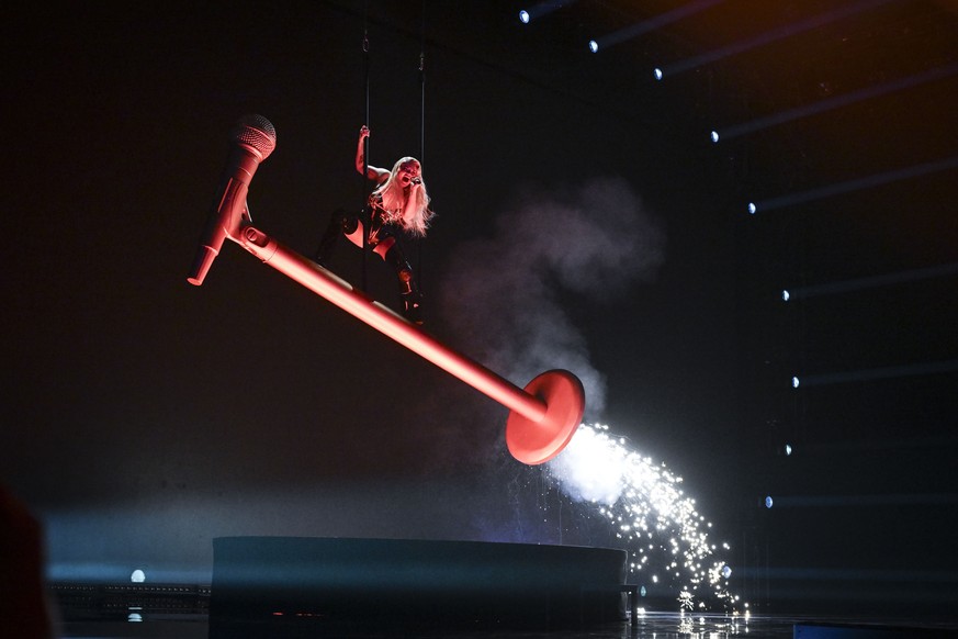 epa11883671 Winning Finnish singer Erika Vikman performs at the &#039;Uuden Musiikin Kilpailu&#039; (UMK, New Music Competition) in Tampere, Finland, 08 February 2025. The winner of the Finnish select ...