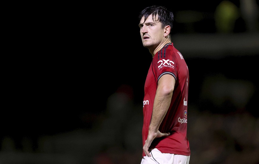 Manchester United&#039;s Harry Maguire reacts during an English League Cup second round soccer match against Grimsby Town, Wednesday, Aug. 27, 2025, at Hill Blundell Park in Grimsby, England. (Nigel F ...