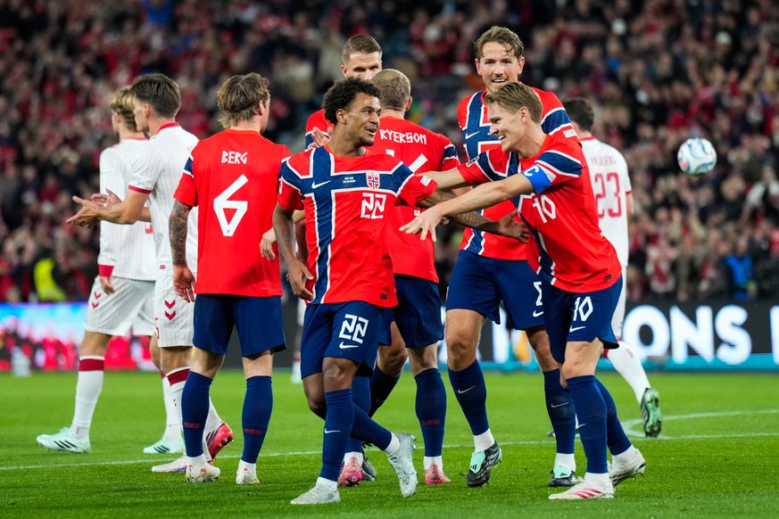 epa13260781 Oscar Bobb of Norway scores the 1-0 opening goal during the UEFA Nations League match Norway against Denmark, in Oslo, Norway, 24 September 2026. EPA/Fredrik Varfjell NORWAY OUT