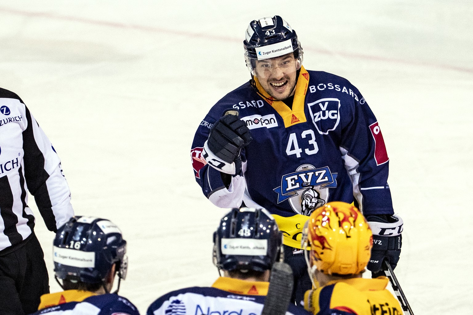 Jubel bei Zugs Jan Kovar beim Eishockey Meisterschaftsspiel der National League zwischen dem EV Zug und dem HC Ambri-Piotta, am Freitag, 17. Dezember 2020 in der Bossard Arena in Zug. (KEYSTONE/Alexan ...