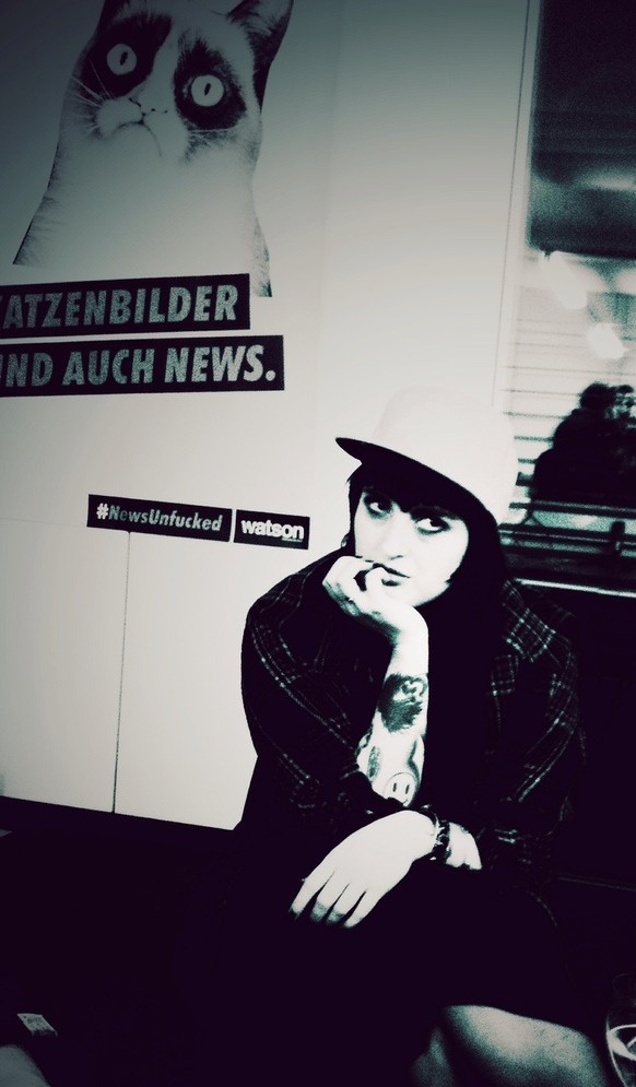 Lina Selmani im watson Büro, 12. Dezember 2015