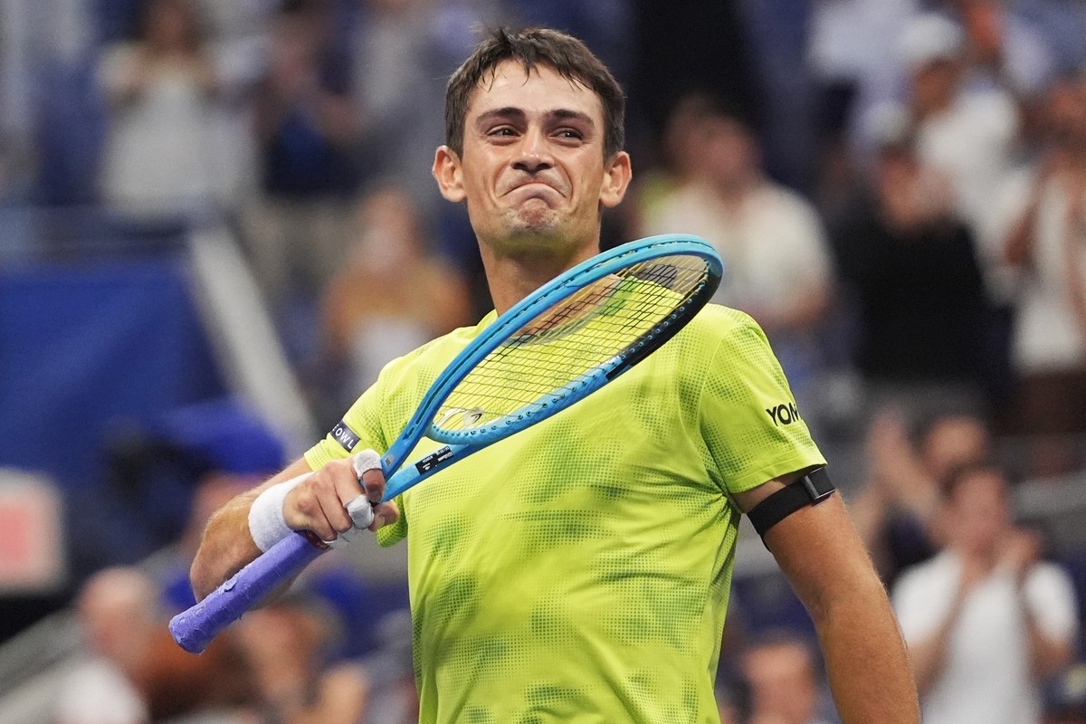 Mariano Navone, of Argentina, celebrates after he defeated Novak Djokovic, of Serbia, during the first round of the U.S. Open tennis championships Sunday, Aug. 30, 2026, in New York. (AP Photo/Frank F ...